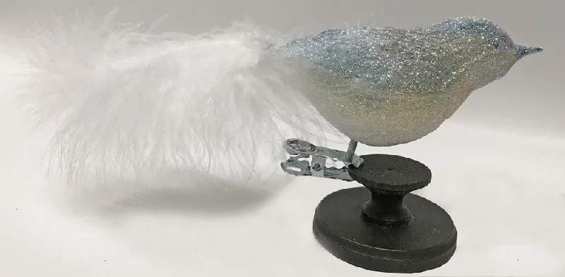 Chubby Bird with feather tail, glittered by Glas Bartholmes